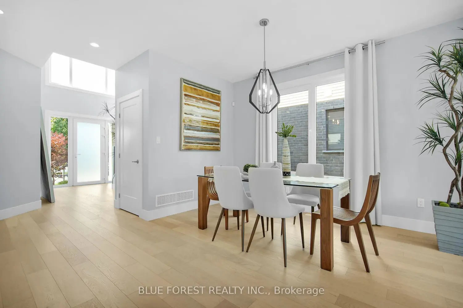 2190 Bakervilla Street photo 2