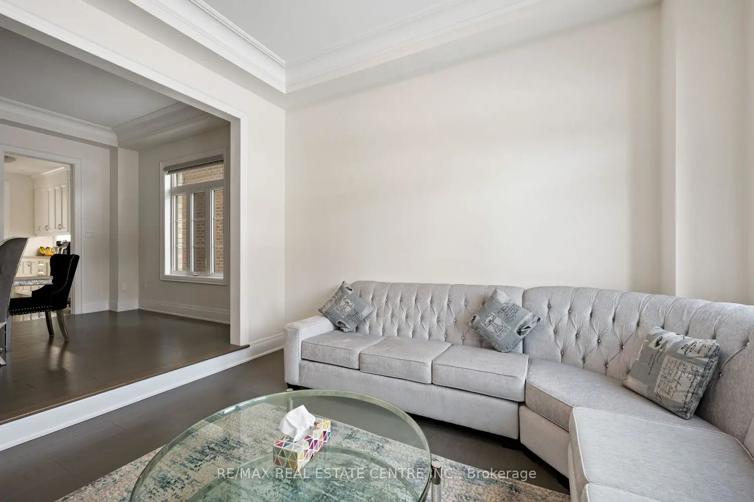 160 Wainfleet Crescent photo 5