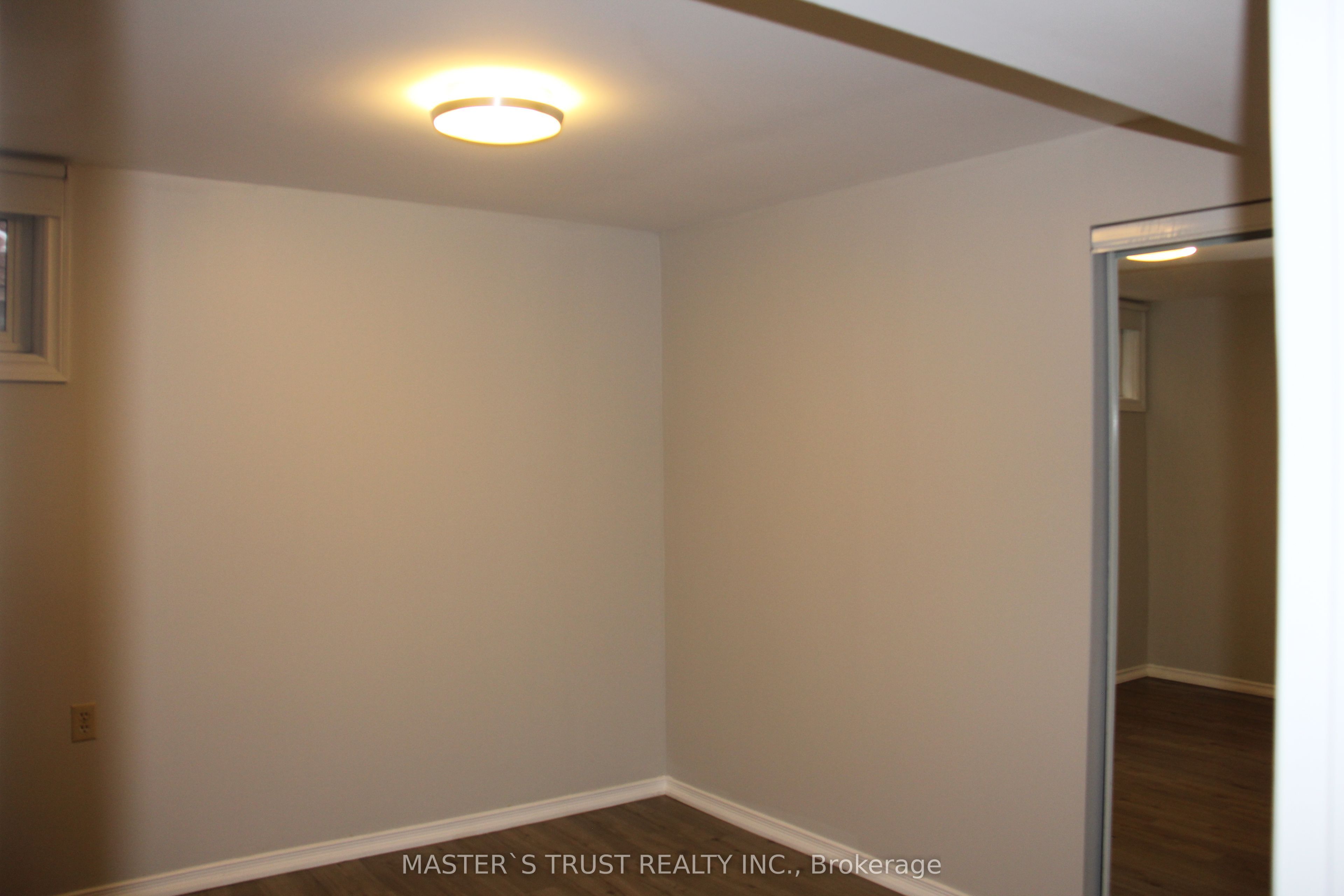 Additional image 4 of 125 Purcell (basement) Square, Toronto, ON, M1V 3Y9
