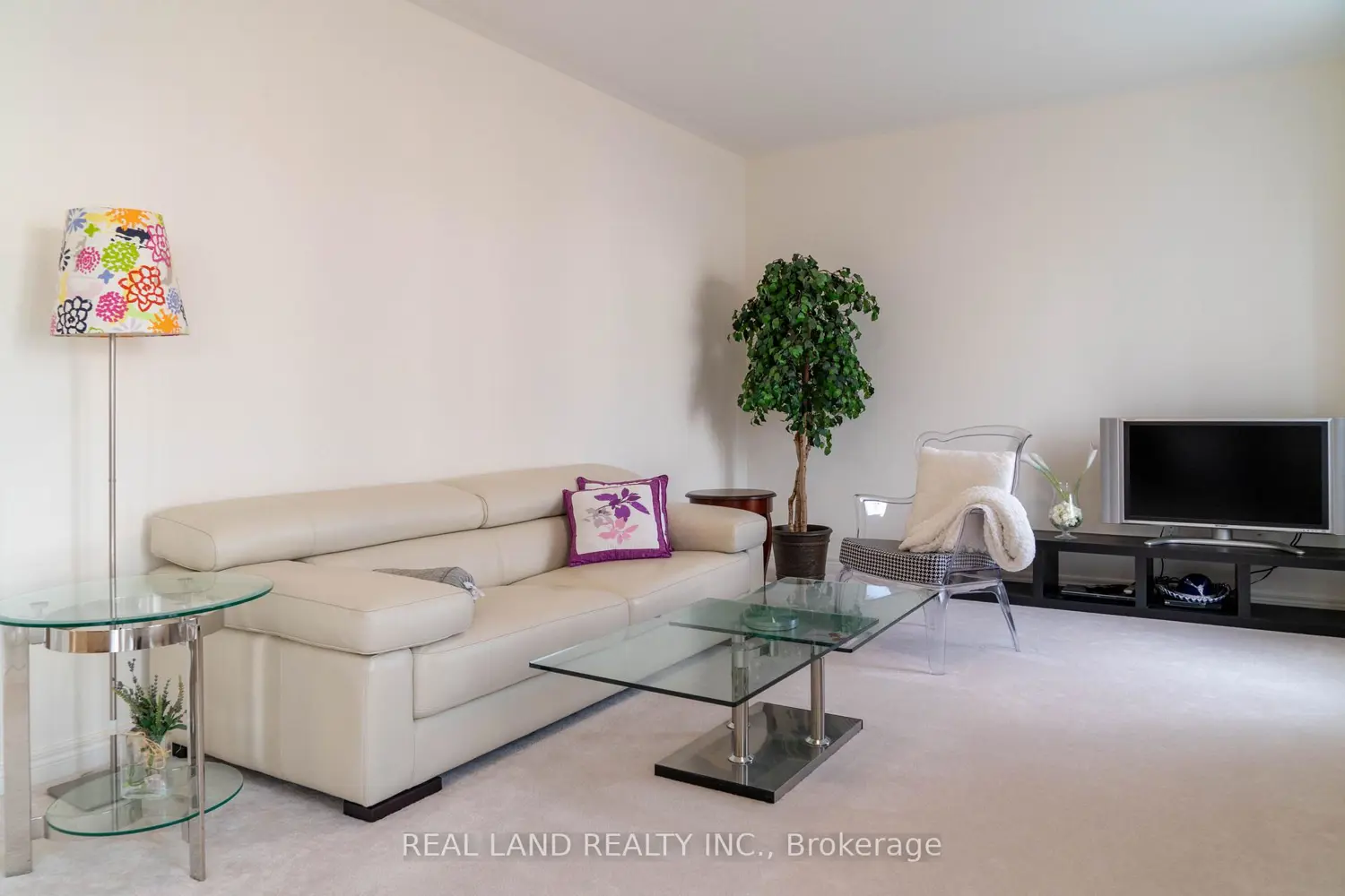 Additional image 5 of 6284 St. Michael Avenue