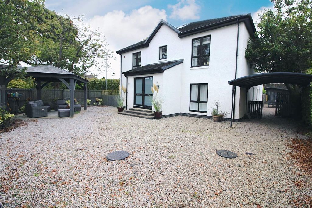 3 bed flat for saleCastlehill Crescent, Kilmacolm PA13 photo 2