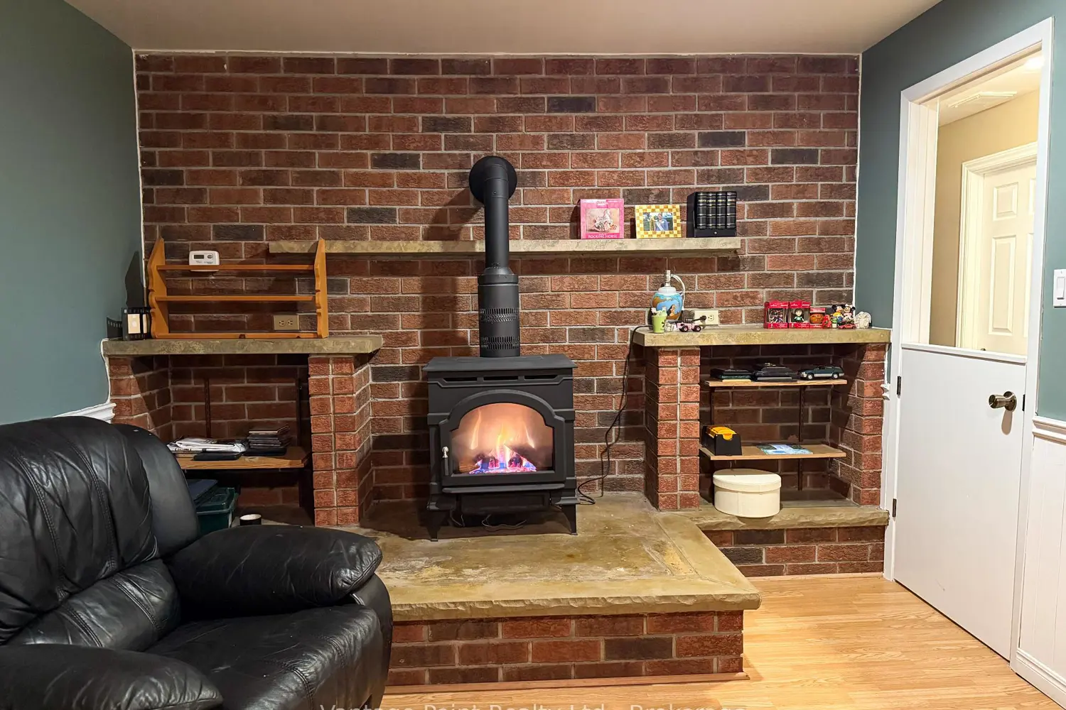 Additional image 15 of 154 15Th Ave Close