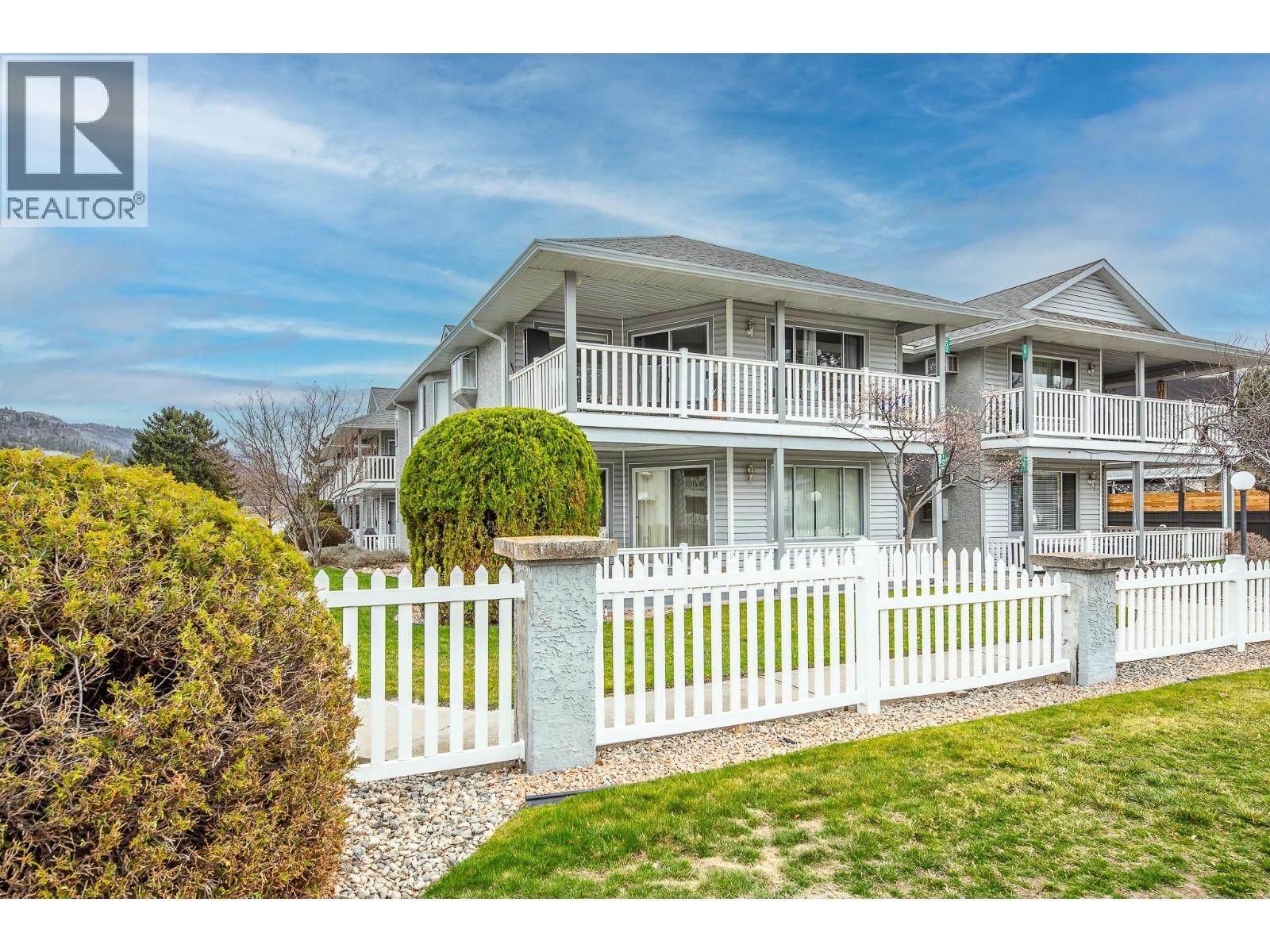 62 DAUPHIN Avenue Unit# 202