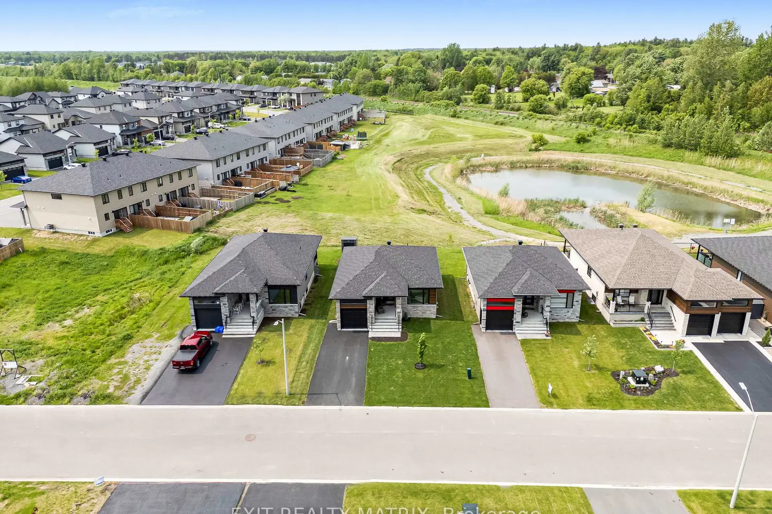 Additional image 17 of 521 Barrage Street