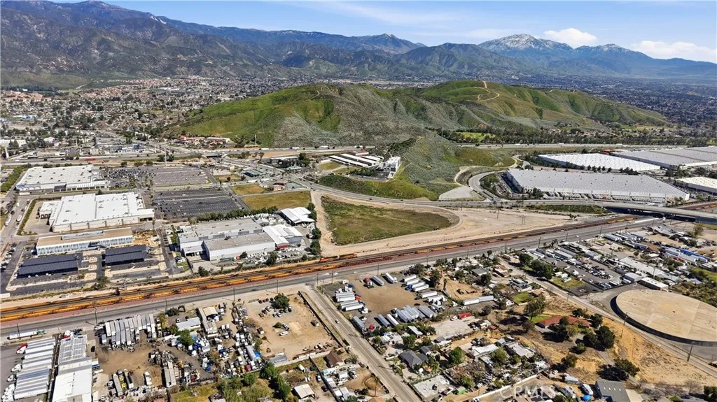 Additional image 7 of 2035 W 1st Ave, San Bernardino, CA 92407