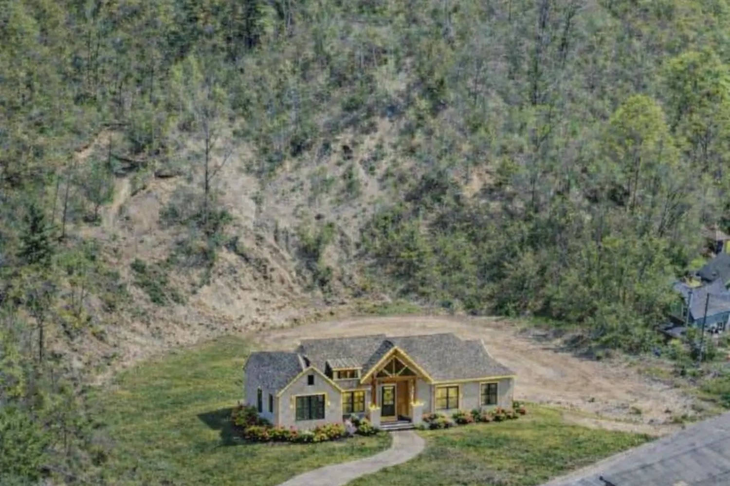 Additional image 3 of 22 Main Street