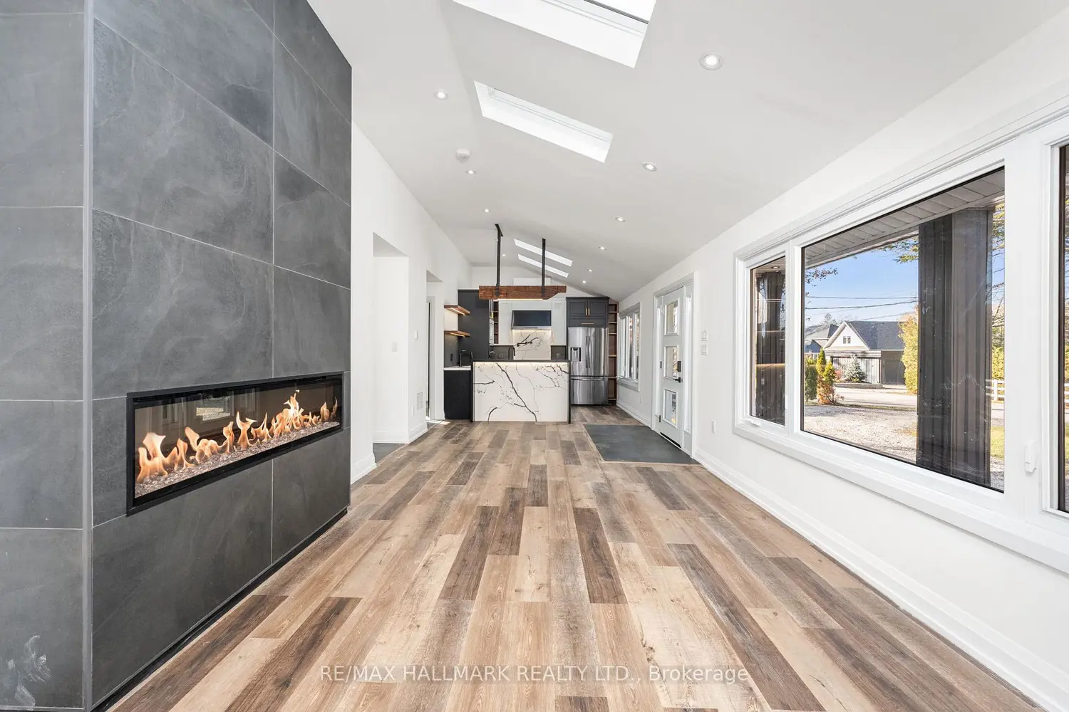 Additional image 4 of 43 Lakeside Drive