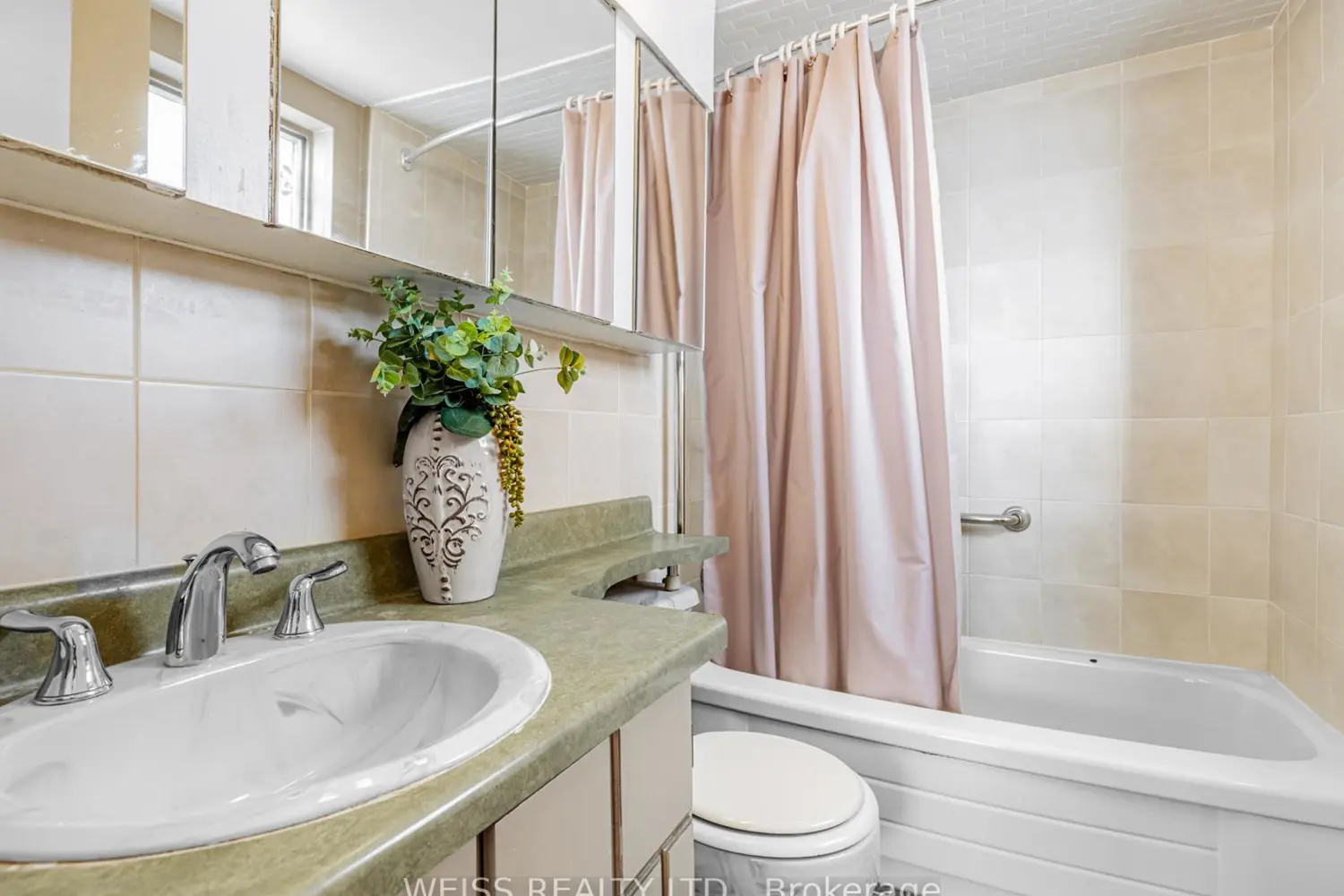 Additional image 11 of 130 Neptune Drive 301