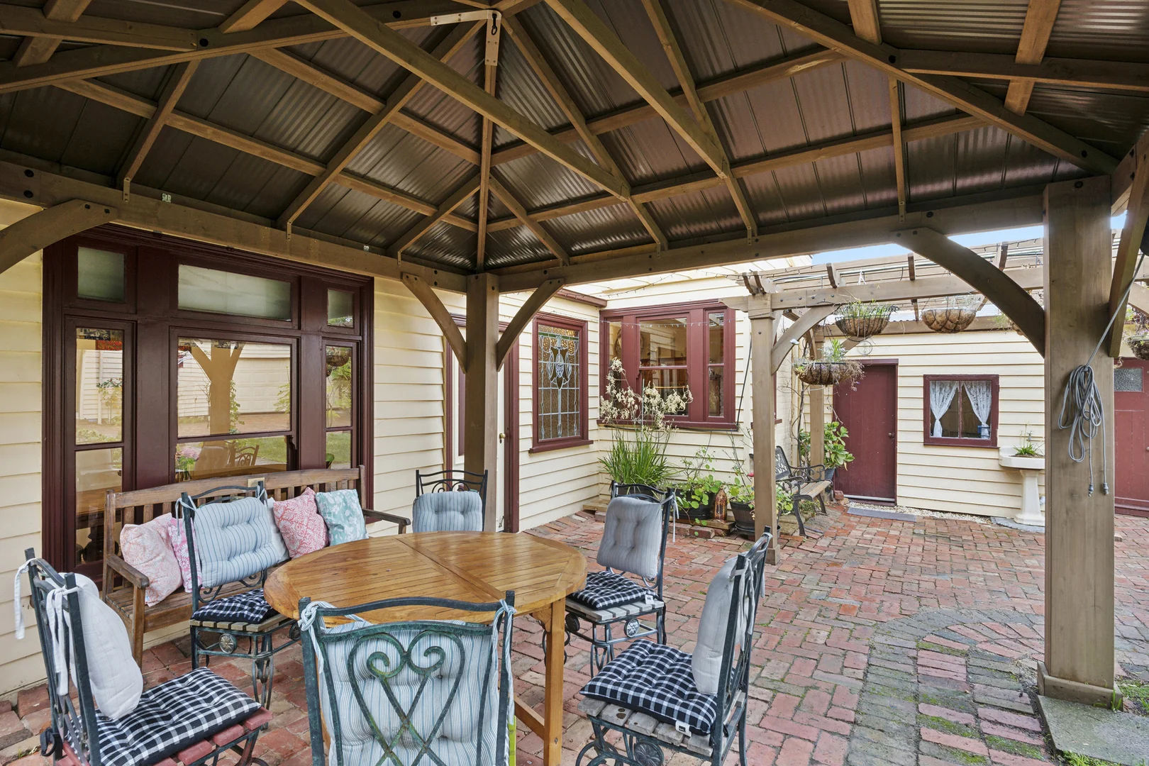 Additional image 11 of 294 Latrobe Terrace, Newtown VIC 3220