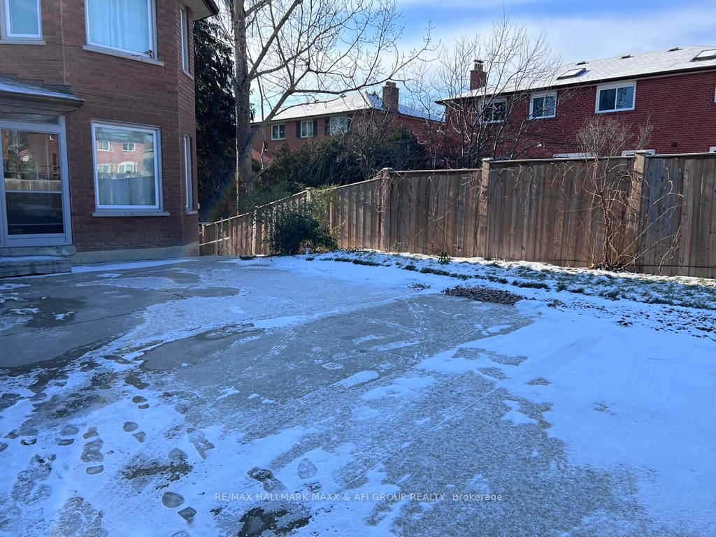 Lower-625 Carrville Road, Richmond Hill, ON, L4C 6E5