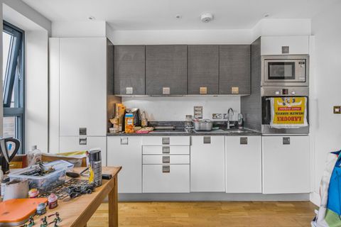 Hillyard Street, Oval SW9