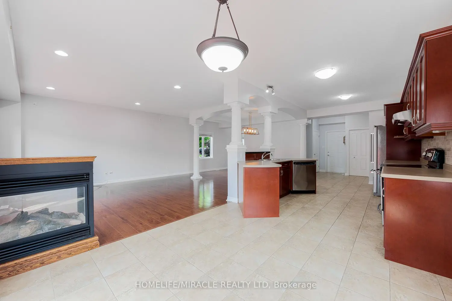 Additional image 8 of 3181 Bayham Lane