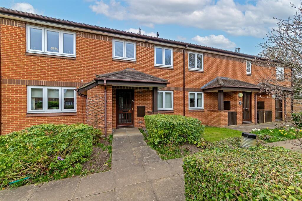 Additional image 19 of Woodstock Road North, St. Albans