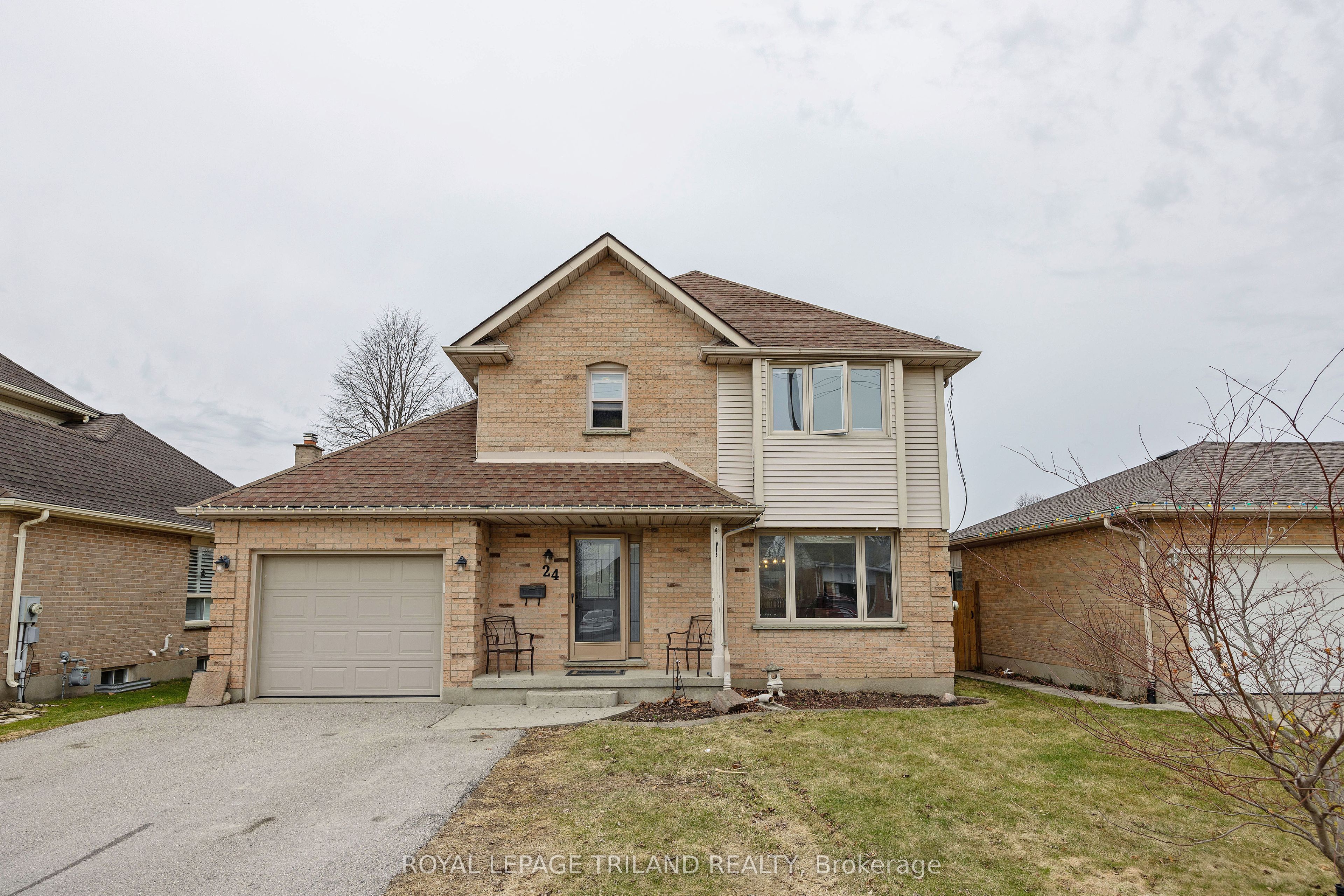24 Farmington Drive, St. Thomas, ON, N5R 5X4