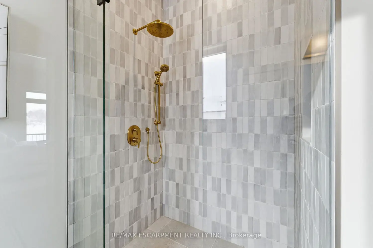 Additional image 7 of 15 Oakley Drive