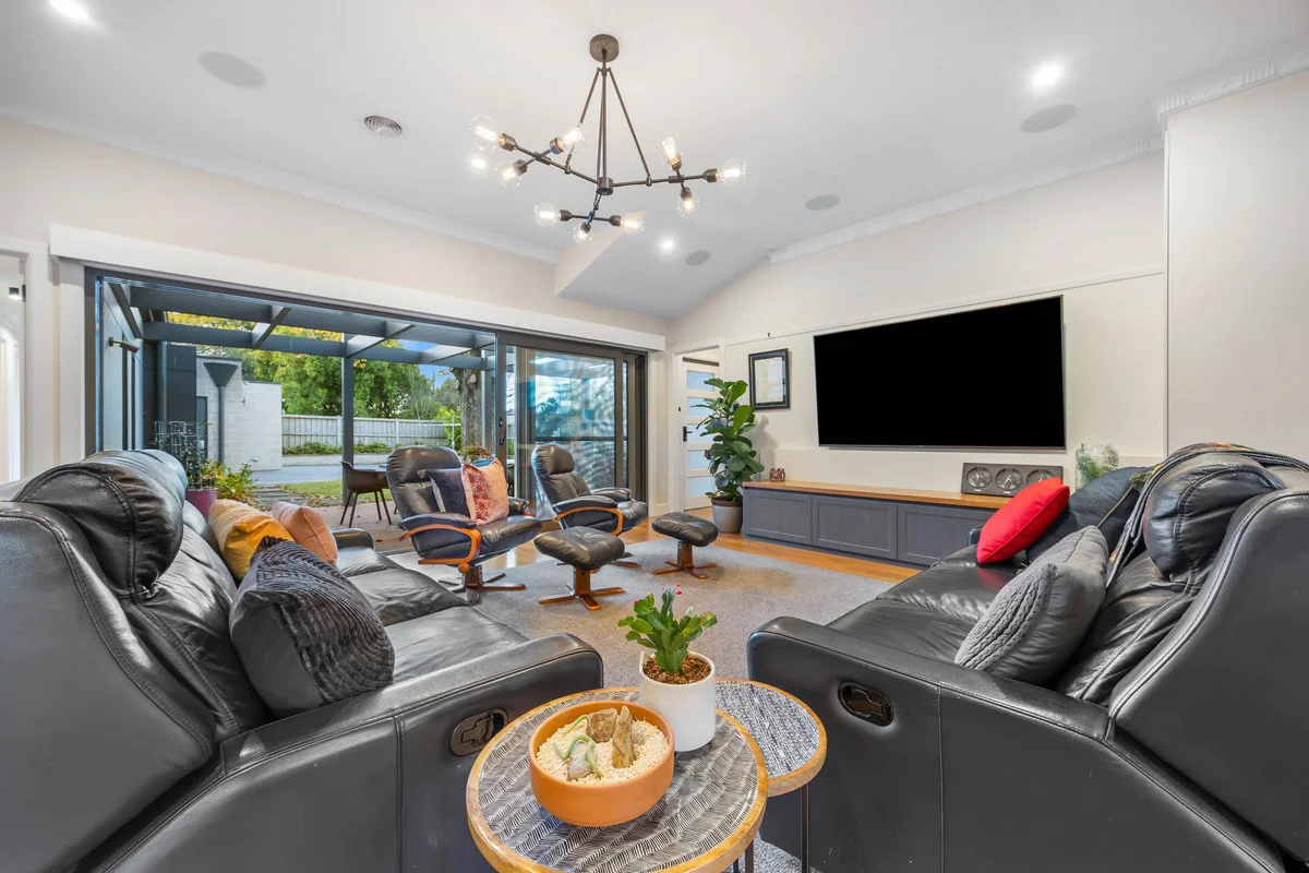 Additional image 16 of 302 Wendouree Parade, Lake Wendouree VIC 3350