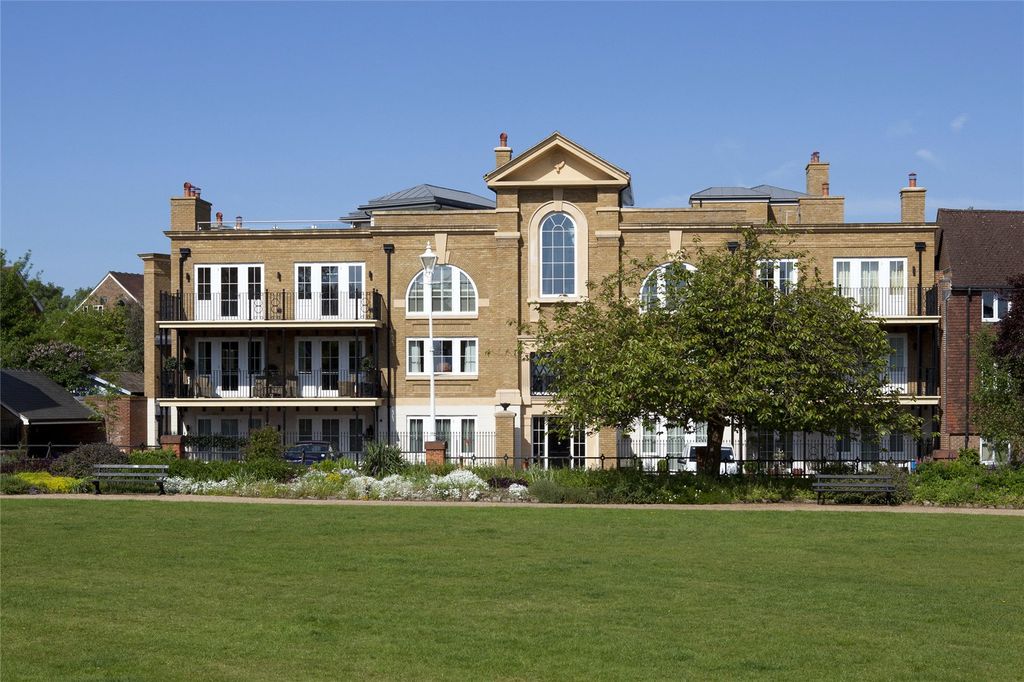 3 bed flat for saleSackville Place, Sevenoaks, Kent TN13