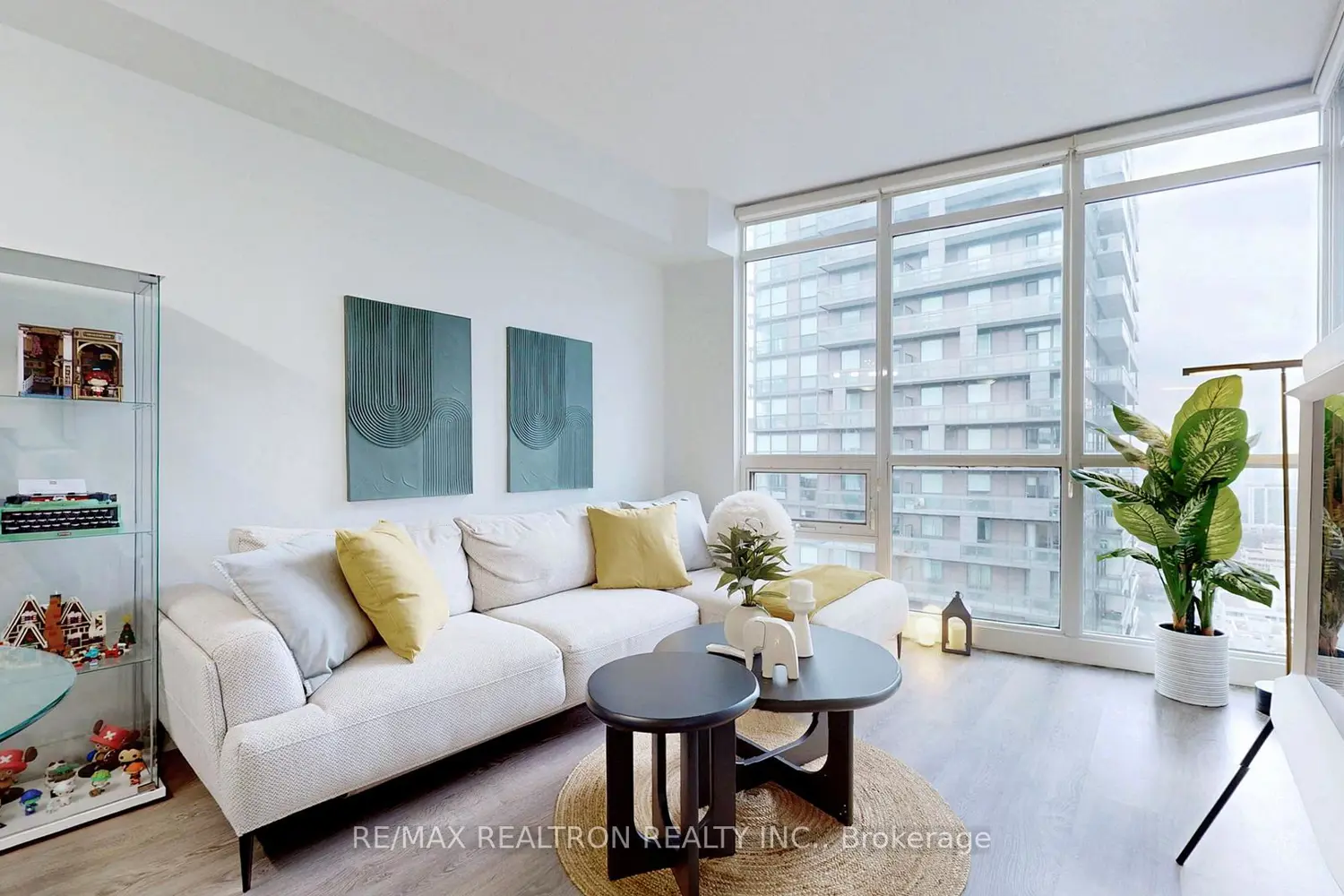 Additional image 2 of 30 Roehampton Avenue 3111
