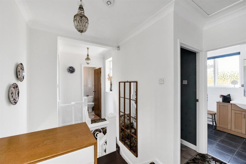 Additional image 12 of Woodstock Road North, St. Albans