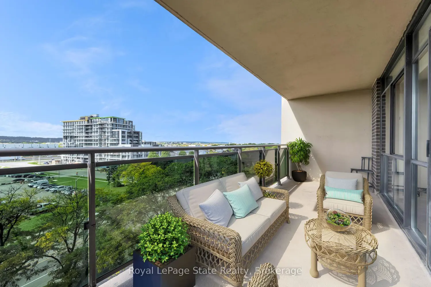 Additional image 4 of 301 Frances Avenue 704