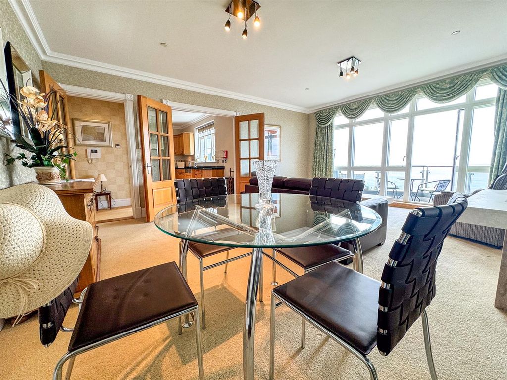 Additional image 16 of 2 bed flat for saleMajestic Apartments, King Edward Road, Onchan IM3