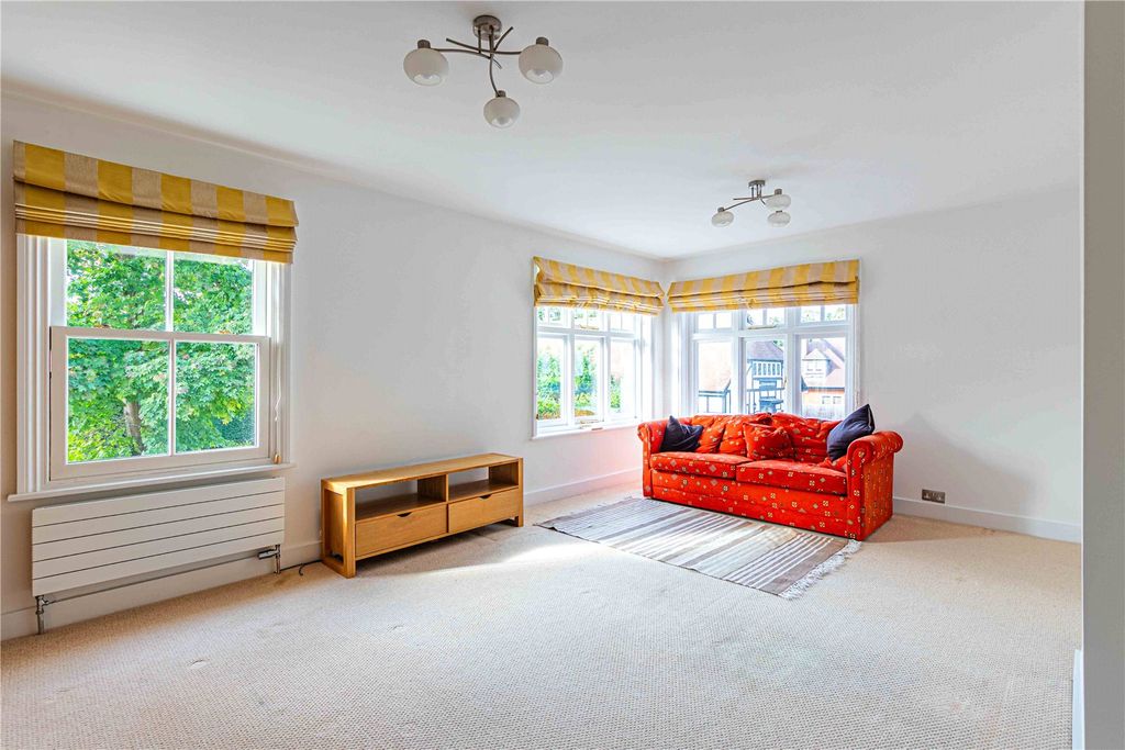 Additional image 8 of 4 bed terraced house for saleGrange Lane, Letchmore Heath, Watford, Hertfordshire WD25