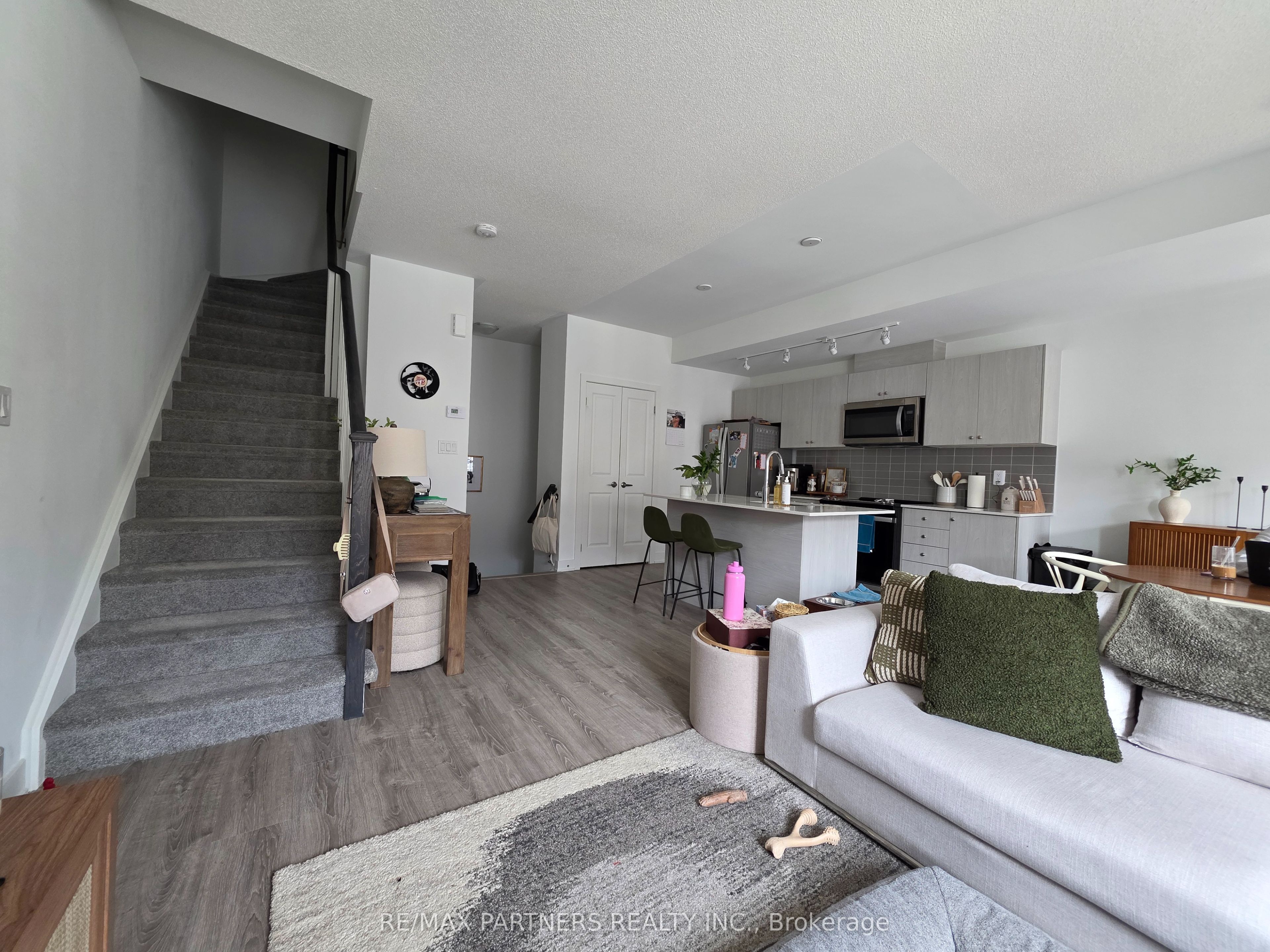 Additional image 5 of 24 Canton Lane, Whitchurch-stouffville, ON, L4A 4W8