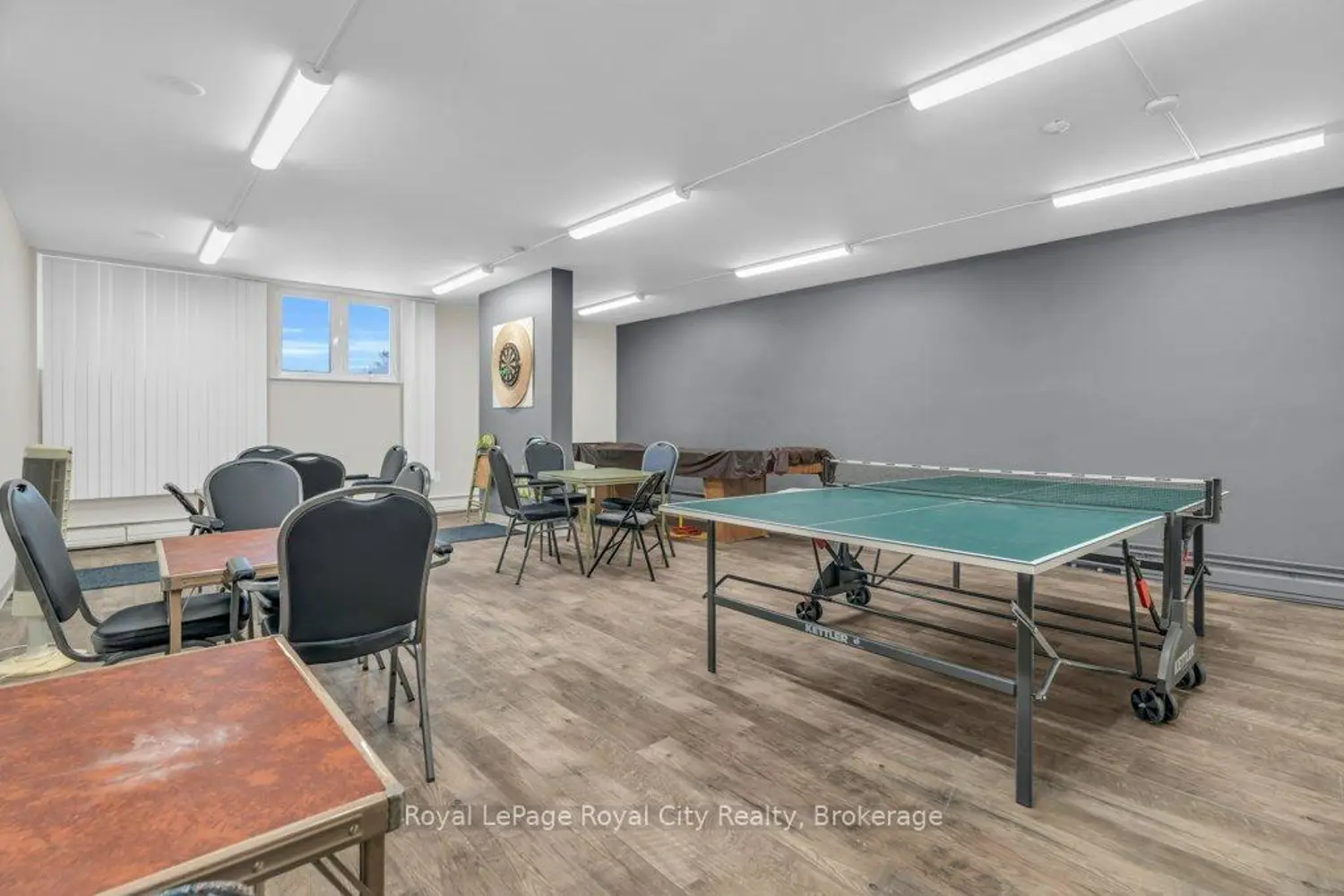 Additional image 18 of 19 Woodlawn Road 614