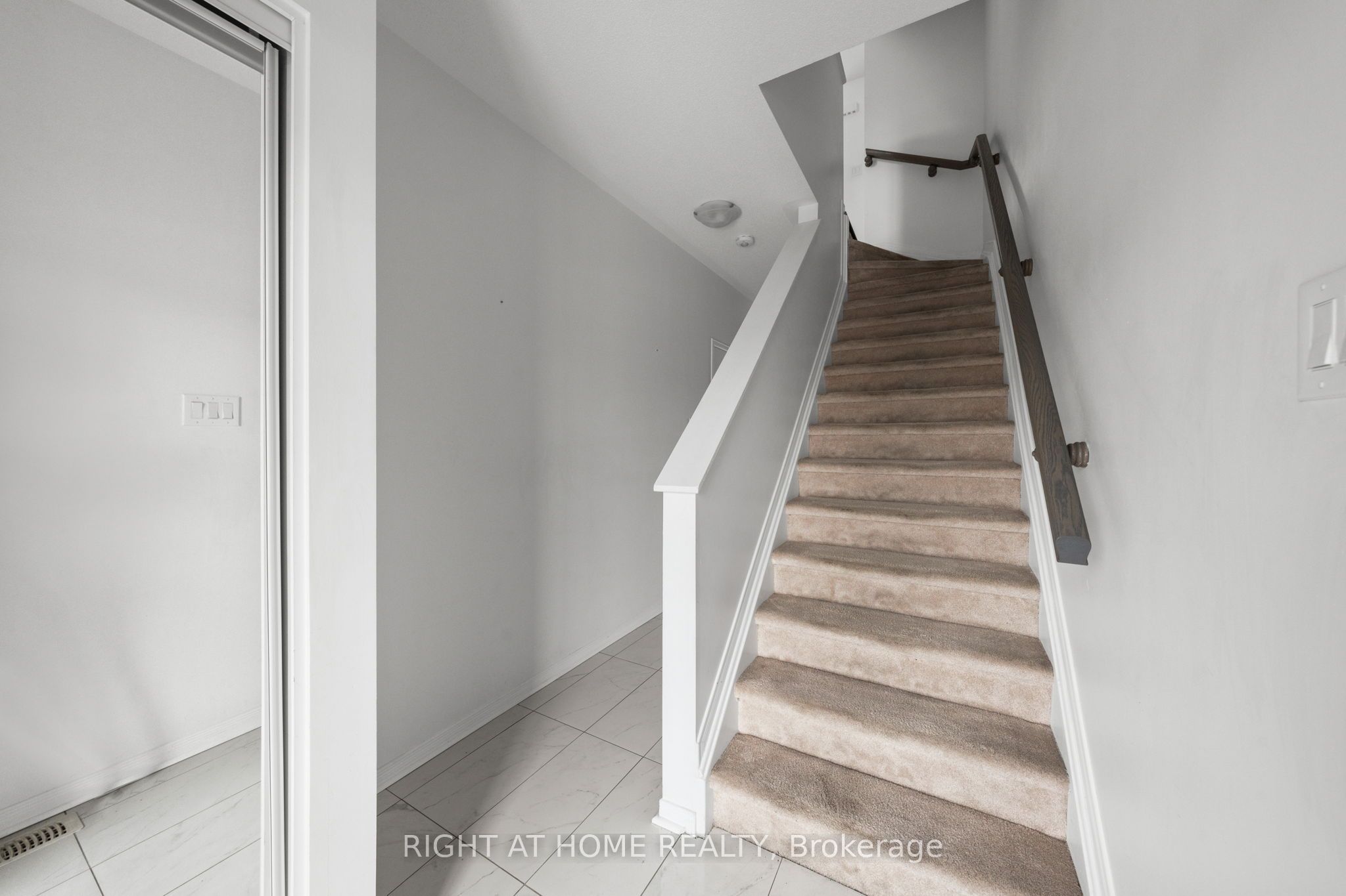 Additional image 3 of 161 Camden Private, Ottawa, ON, K2J 6J1