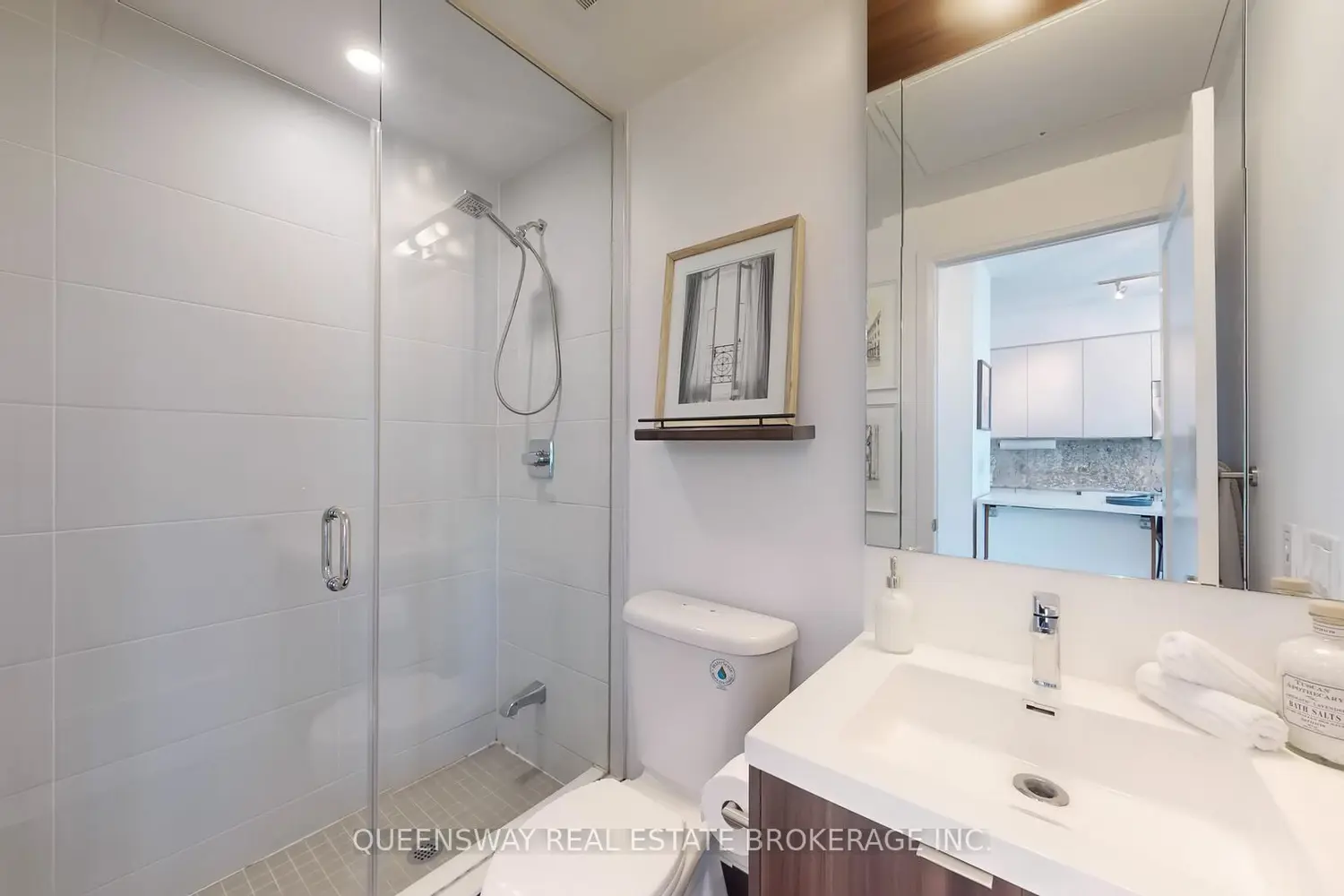 Additional image 10 of 101 Erskine Avenue 1605