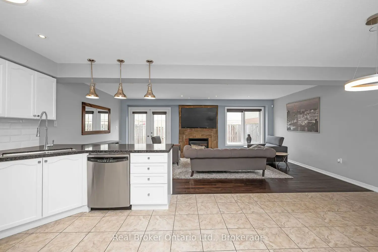 Additional image 4 of 23 Bellflower Boulevard