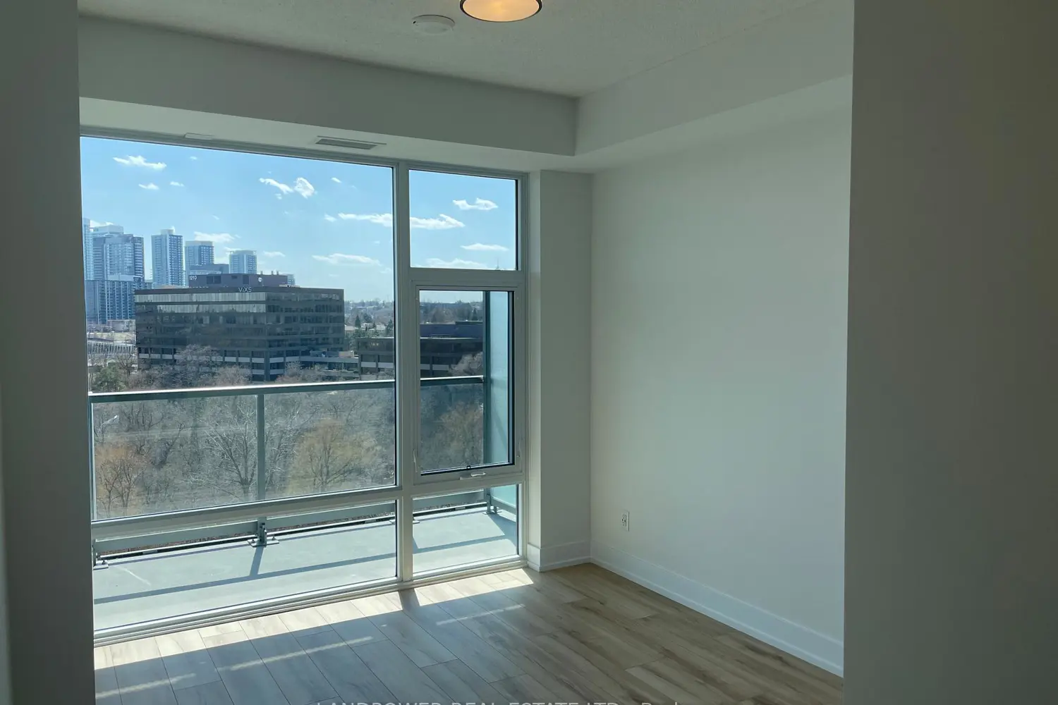 Additional image 6 of 25 Adra Grado Way 832