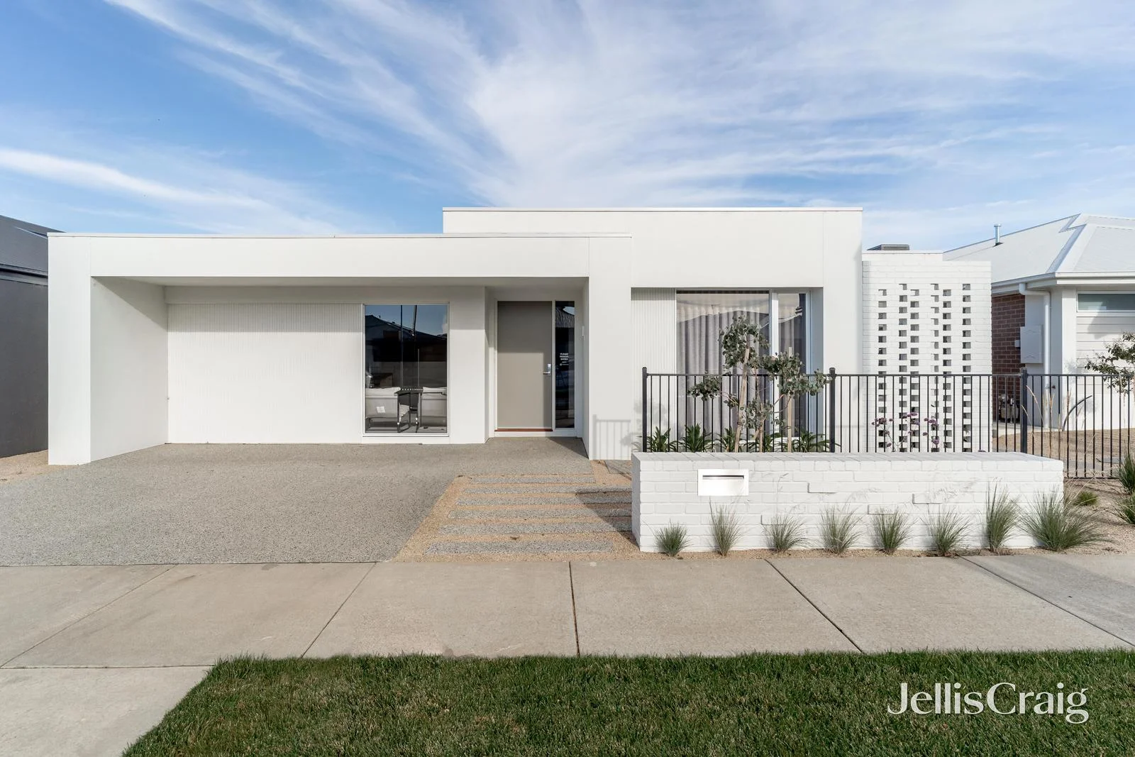 16 Blomeley Drive, Lucas VIC 3350