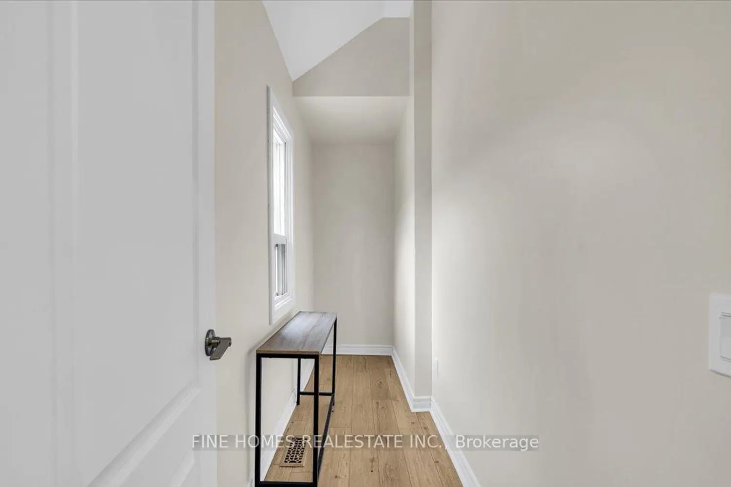Additional image 9 of 70 Dunraven Drive