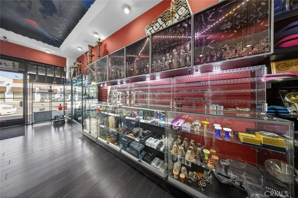 Additional image 9 of 12816 Victory Boulevard, Valley Glen, CA 91606