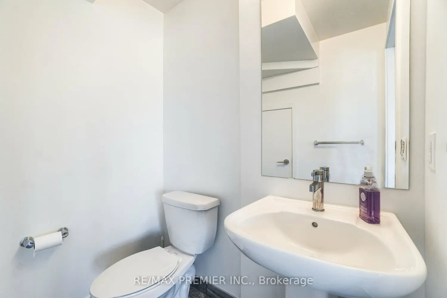 Additional image 6 of 155 Downsview Park Boulevard 116