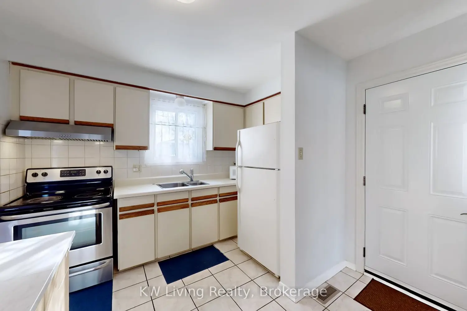 Additional image 18 of 944 Blairholm Avenue