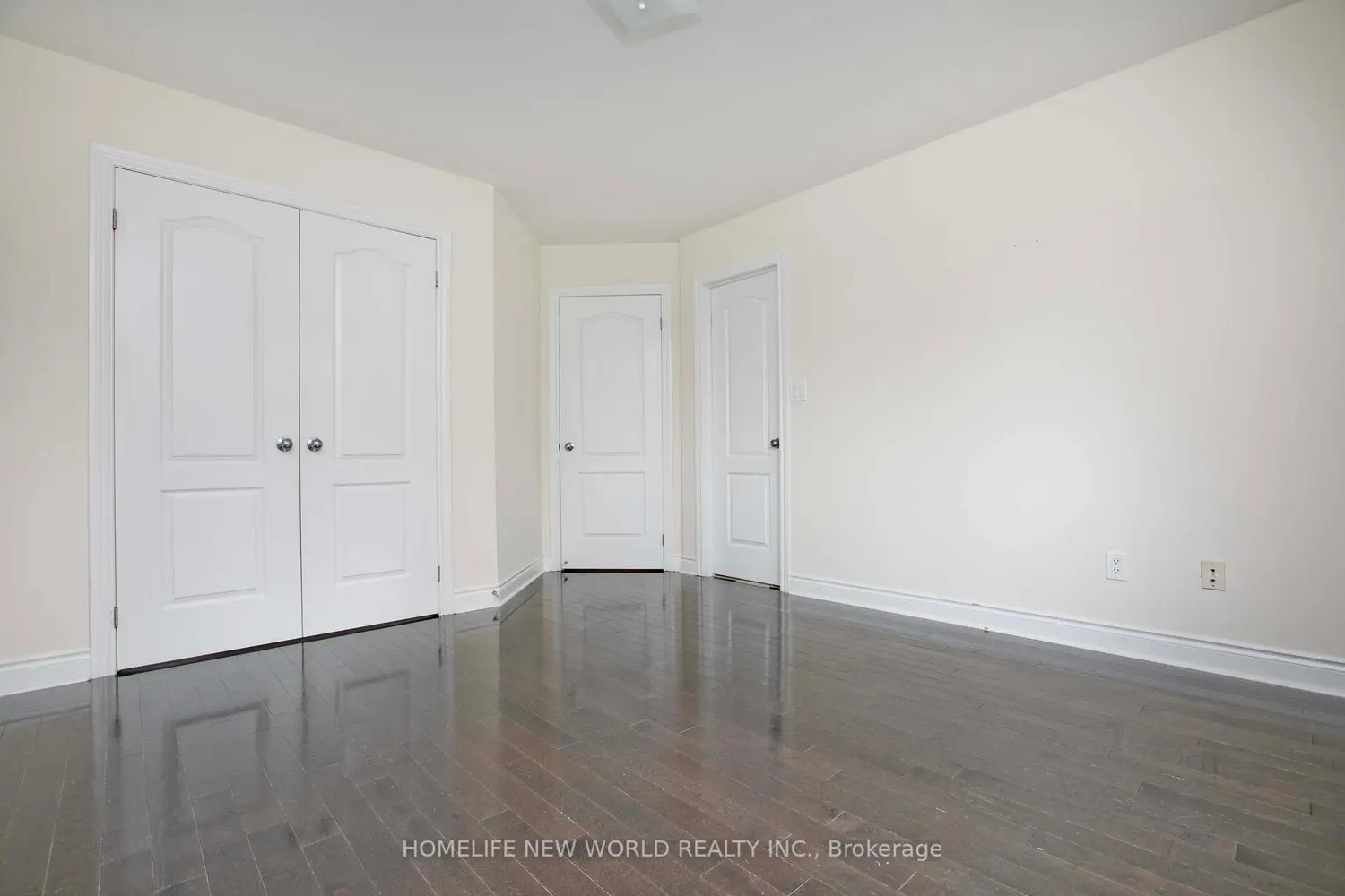 Additional image 15 of 1015 Ralston Crescent