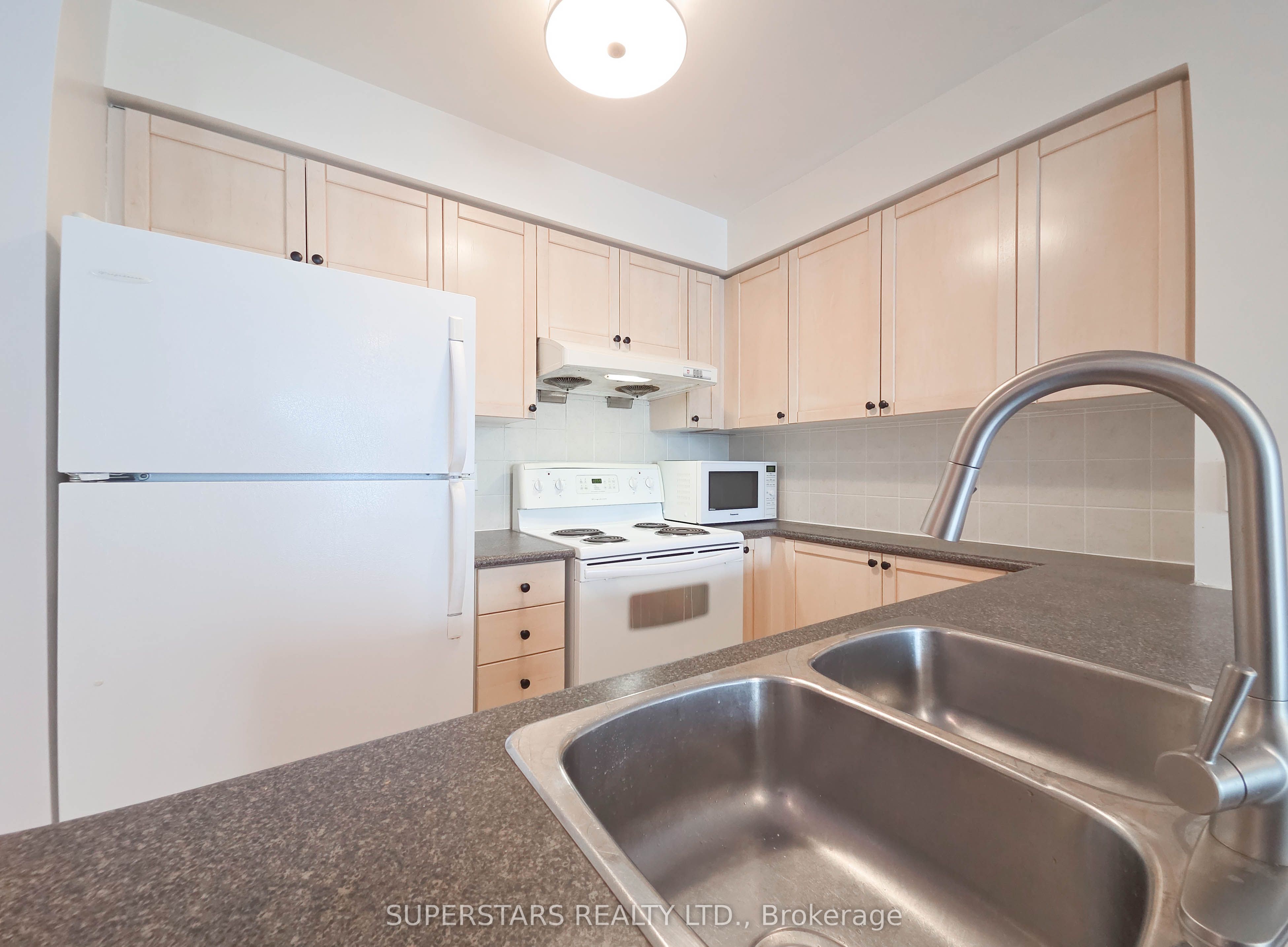 Additional image 6 of 1608-60 Brian Harrison Way, Toronto, ON, M1P 5J5