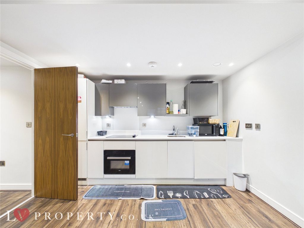Additional image 2 of 2 bed flat for saleMoreton Street, Birmingham, West Midlands B1