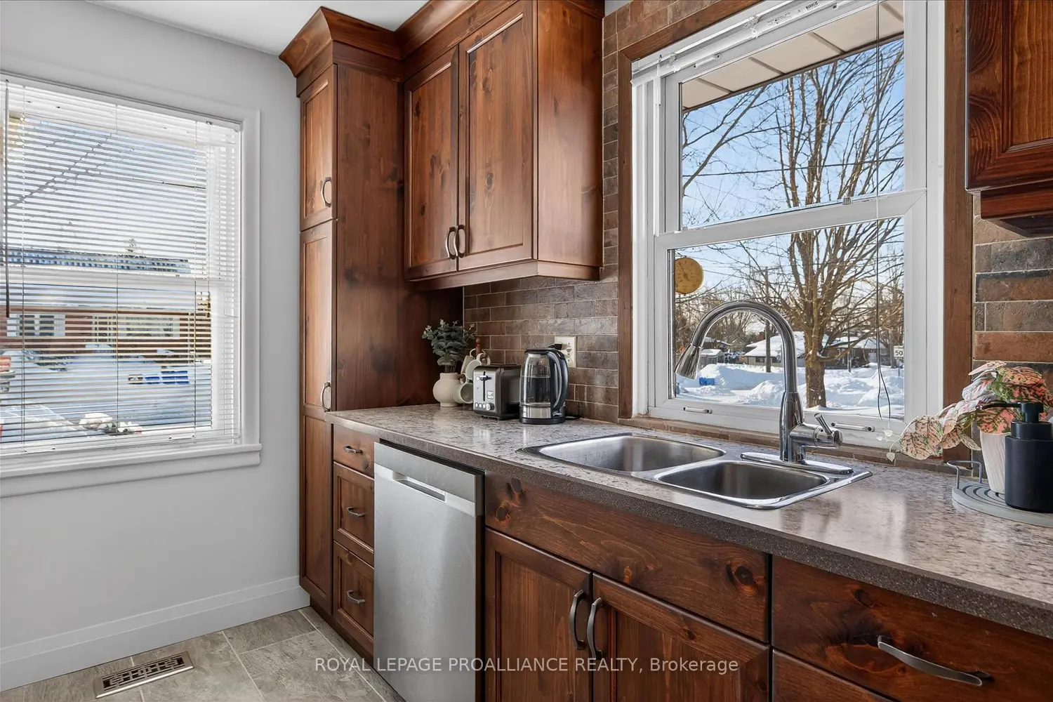 Additional image 7 of 260 Bellevue Street