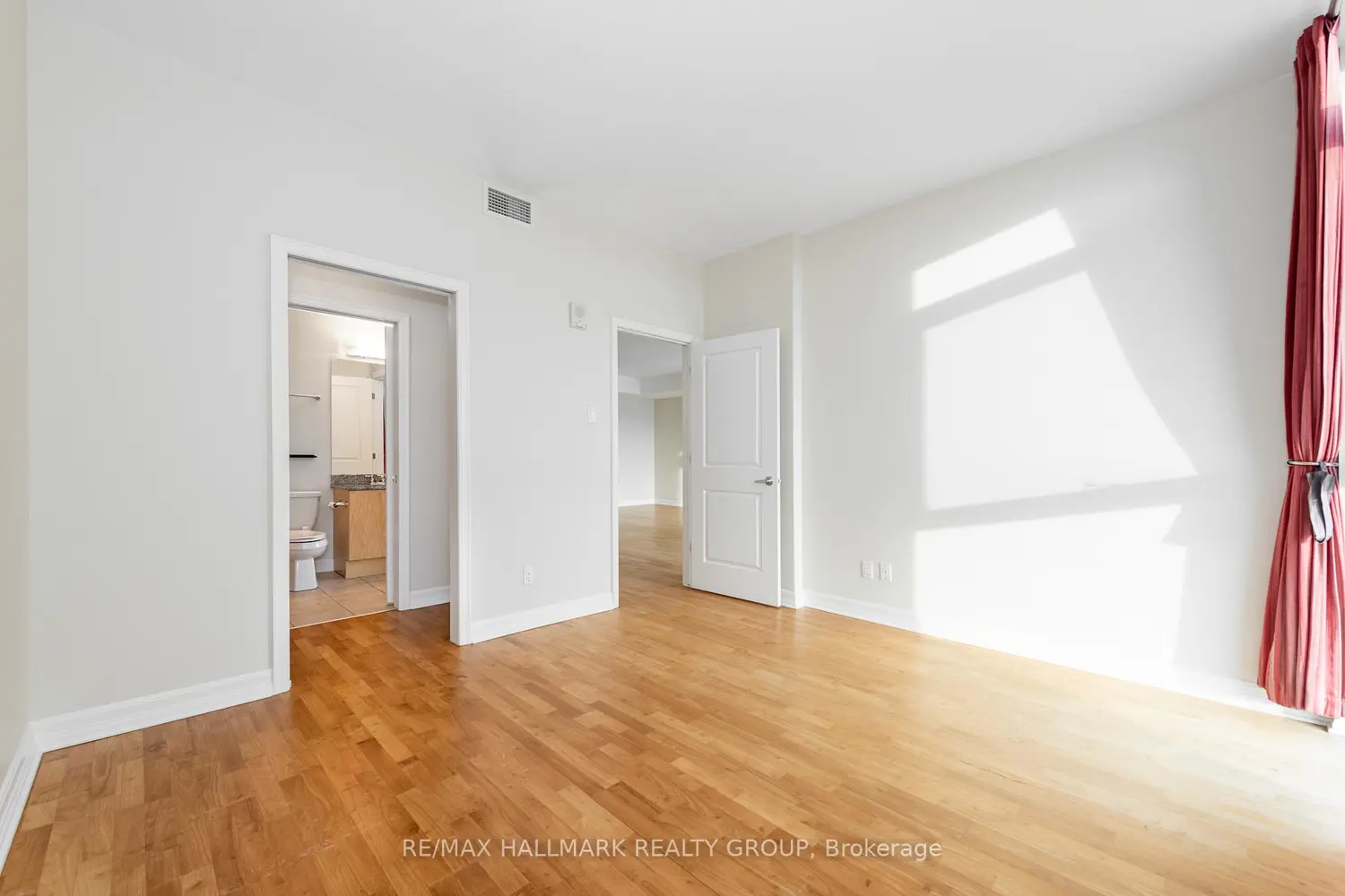 Additional image 8 of 1227 Wellington Street 702