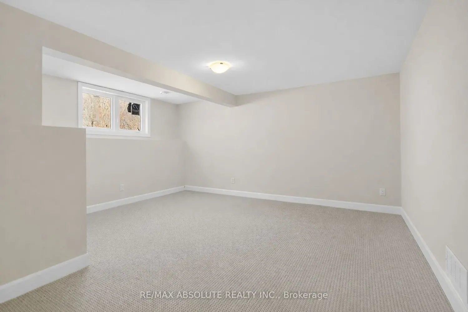 Additional image 19 of 662 Fisher Street