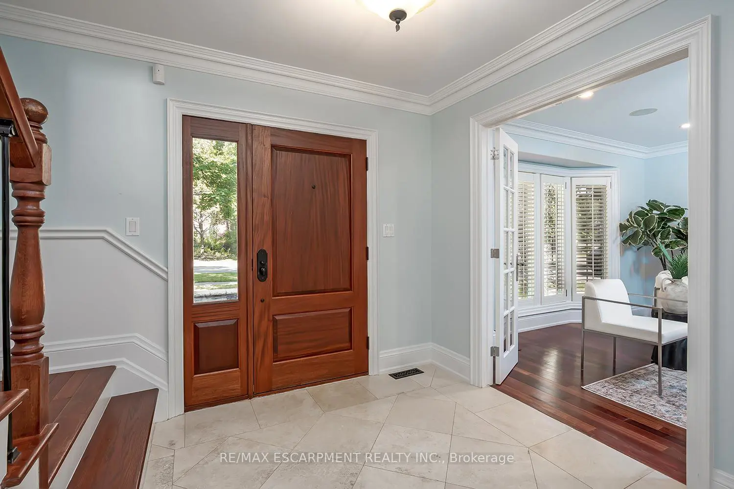 Additional image 3 of 2428 Lakeshore Road