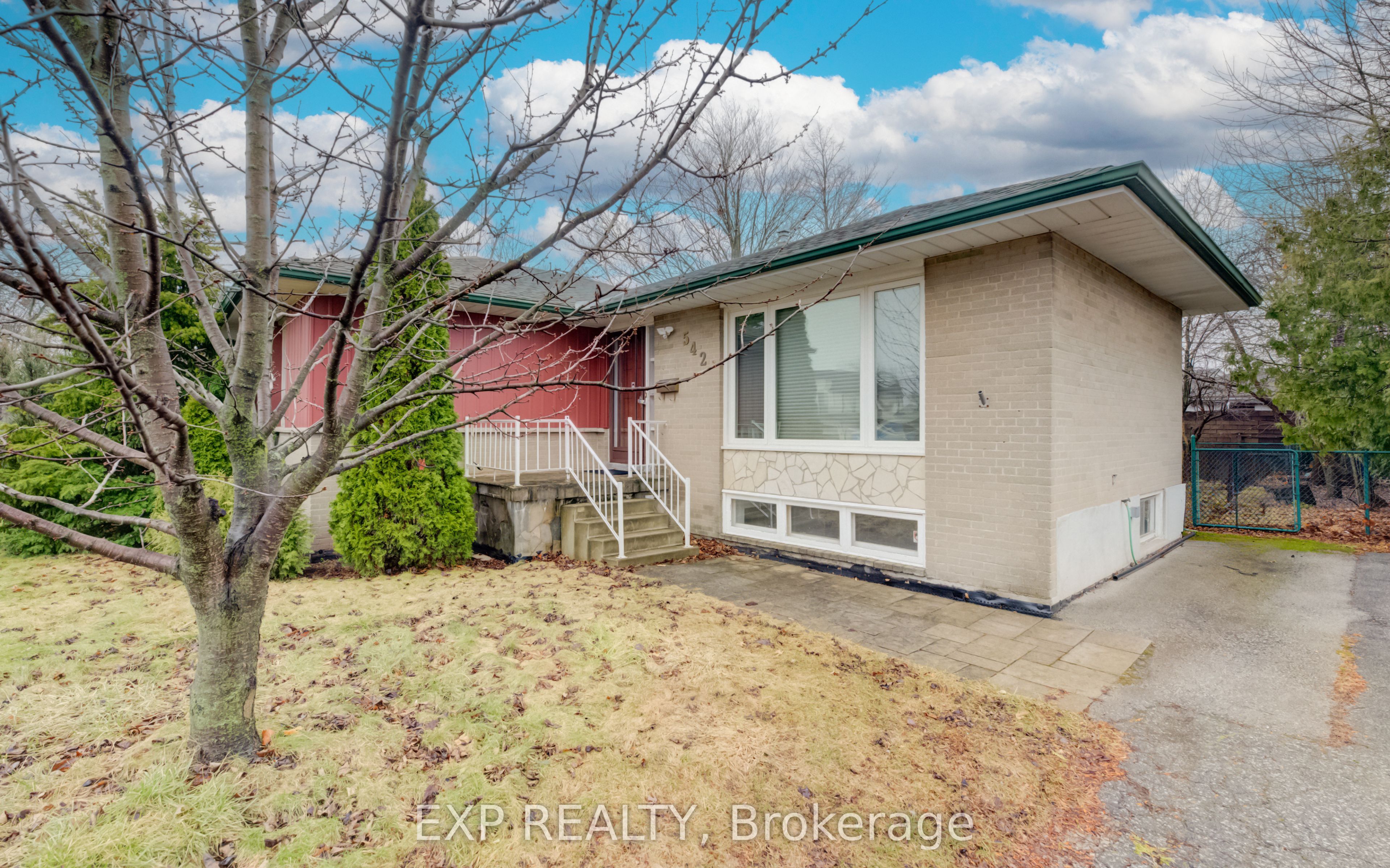 Additional image 2 of 542 Trudale Court, Oakville, ON, L6L 4H1