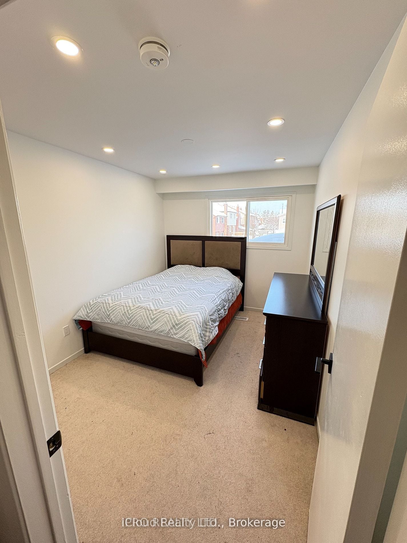 Additional image 6 of 852 Thistle Down Court, Mississauga, ON, L5C 3K6