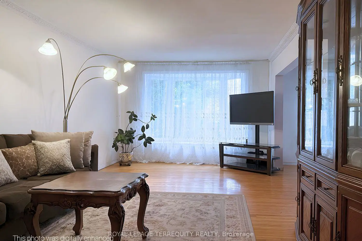 Additional image 11 of 1704 Oberon Crescent