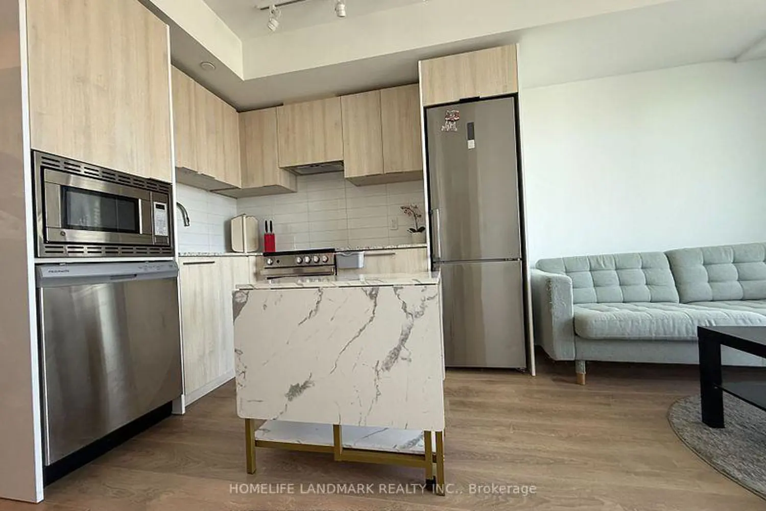Additional image 9 of 501 Yonge Street 2208