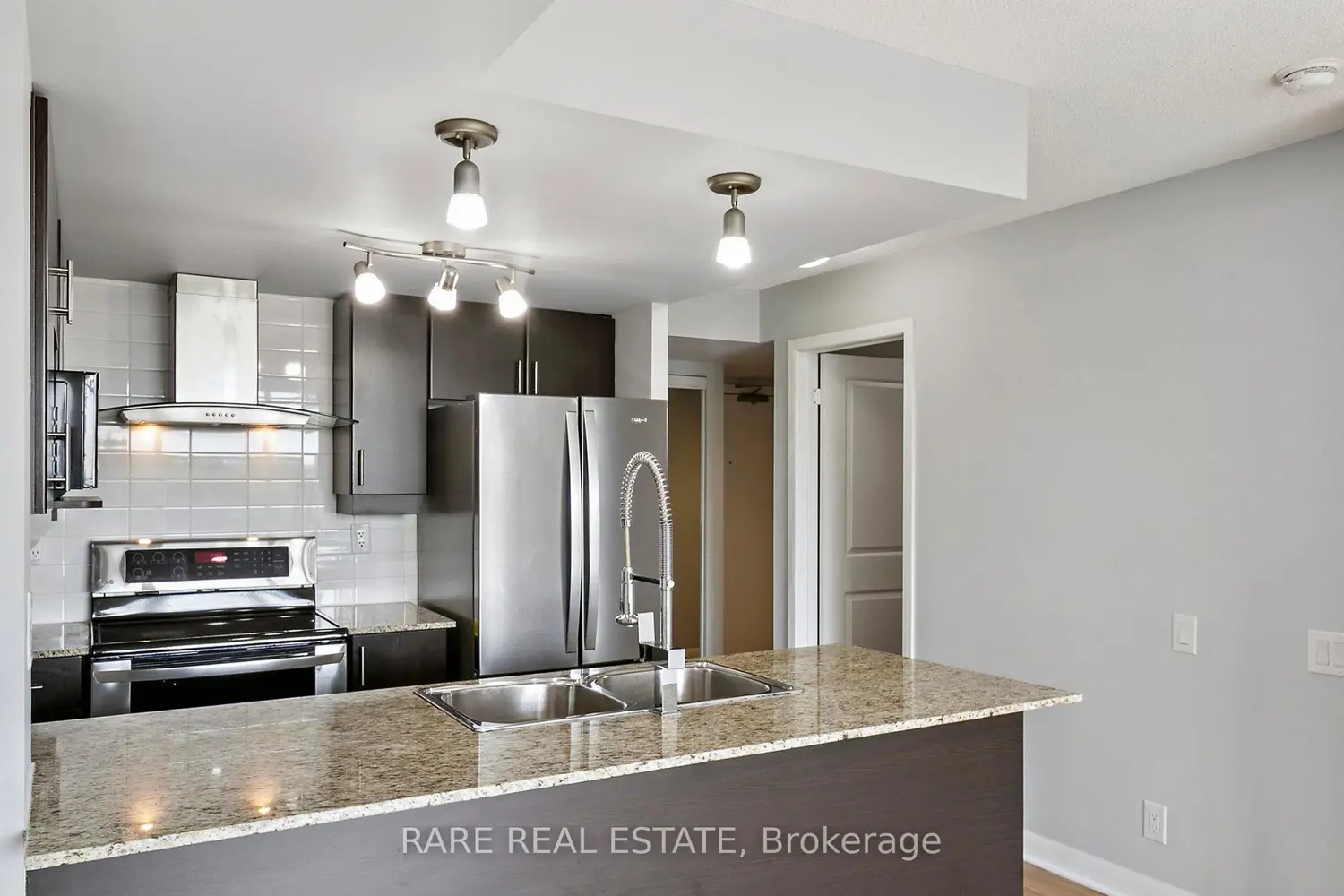 Additional image 8 of 190 Borough Drive 906