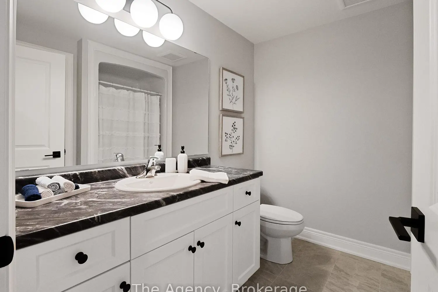 Additional image 10 of 15 Austin Drive